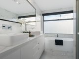 https://images.listonce.com.au/custom/160x/listings/25a-king-street-templestowe-vic-3106/700/00954700_img_07.jpg?Ah1jH0j7J3U