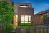 https://images.listonce.com.au/custom/160x/listings/25a-malvern-grove-caulfield-north-vic-3161/595/00721595_img_03.jpg?5nxo5US30Ls