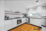 https://images.listonce.com.au/custom/160x/listings/25a-robson-avenue-avondale-heights-vic-3034/852/01747852_img_06.jpg?JQChVAGyqSQ
