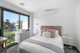 https://images.listonce.com.au/custom/160x/listings/26-aberdeen-rd-prahran-vic-3181/242/01816242_img_06.jpg?Xfcg57-X728