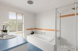 https://images.listonce.com.au/custom/160x/listings/26-alderbrook-drive-ocean-grove-vic-3226/299/01927299_img_10.jpg?PLkvrae3p2s