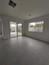 https://images.listonce.com.au/custom/160x/listings/26-atherton-street-armstrong-creek-vic-3217/955/01691955_img_05.jpg?_D8k8omYXrc