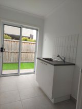 https://images.listonce.com.au/custom/160x/listings/26-atherton-street-armstrong-creek-vic-3217/955/01691955_img_13.jpg?EcilbEmJNJA