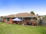 https://images.listonce.com.au/custom/160x/listings/26-bayshore-avenue-clifton-springs-vic-3222/975/01698975_img_09.jpg?vQ3tjyzqRsE