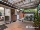 https://images.listonce.com.au/custom/160x/listings/26-bayswater-road-croydon-vic-3136/694/01525694_img_10.jpg?Y1VgEapsTrk