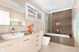 https://images.listonce.com.au/custom/160x/listings/26-birdwood-street-essendon-north-vic-3041/135/01817135_img_10.jpg?MpvRXqzB8bw