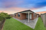 https://images.listonce.com.au/custom/160x/listings/26-blackwood-road-lara-vic-3212/575/01698575_img_13.jpg?Zd-FV-anIOI