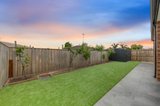 https://images.listonce.com.au/custom/160x/listings/26-blackwood-road-lara-vic-3212/575/01698575_img_14.jpg?PXi58ZtS8Ao