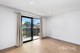 https://images.listonce.com.au/custom/160x/listings/26-bluebell-lane-ivanhoe-vic-3079/628/01854628_img_05.jpg?4SxEz1ZRLnE