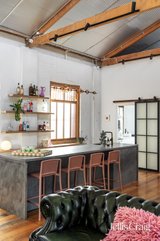 https://images.listonce.com.au/custom/160x/listings/26-bromham-place-richmond-vic-3121/787/01815787_img_21.jpg?IFpVU9YTcfk