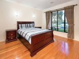 https://images.listonce.com.au/custom/160x/listings/26-brookglen-boulevard-cairnlea-vic-3023/667/00391667_img_08.jpg?MzGRVUs4im8