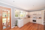 https://images.listonce.com.au/custom/160x/listings/26-camp-street-trentham-vic-3458/422/00857422_img_07.jpg?rP1LqcJnQxA