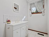https://images.listonce.com.au/custom/160x/listings/26-clematis-road-mount-evelyn-vic-3796/528/01528528_img_08.jpg?NmN06NayhC8