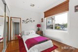 https://images.listonce.com.au/custom/160x/listings/26-clive-street-brighton-east-vic-3187/815/01796815_img_07.jpg?naMKMV6dsEU