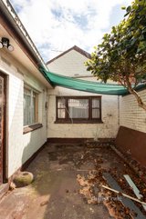 https://images.listonce.com.au/custom/160x/listings/26-coleman-street-fitzroy-north-vic-3068/712/01597712_img_10.jpg?Ewy5uynPHsg