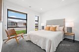 https://images.listonce.com.au/custom/160x/listings/26-crowther-drive-lucas-vic-3350/347/01135347_img_07.jpg?ahVs7pw2CRI