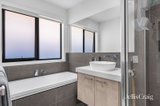 https://images.listonce.com.au/custom/160x/listings/26-crowther-drive-lucas-vic-3350/640/01936640_img_09.jpg?zVaP1zRoh18