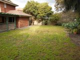 https://images.listonce.com.au/custom/160x/listings/26-david-collins-drive-endeavour-hills-vic-3802/744/01844744_img_05.jpg?tipTfgAeJPY