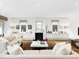 https://images.listonce.com.au/custom/160x/listings/26-dean-street-kew-vic-3101/711/01683711_img_05.jpg?Yf2k7dcXKno