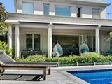 https://images.listonce.com.au/custom/160x/listings/26-dean-street-kew-vic-3101/711/01683711_img_12.jpg?0jIIgjo9PQY