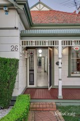 https://images.listonce.com.au/custom/160x/listings/26-denman-street-brunswick-vic-3056/221/01816221_img_02.jpg?DxDVYF2tHqA