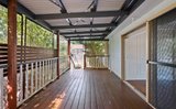 https://images.listonce.com.au/custom/160x/listings/26-dunoon-street-mooroolbark-vic-3138/868/01874868_img_10.jpg?Cmv2x09IP-I