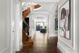 https://images.listonce.com.au/custom/160x/listings/26-elliott-avenue-balwyn-vic-3103/307/01906307_img_04.jpg?nqrbeIdrxUc