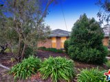 https://images.listonce.com.au/custom/160x/listings/26-erskine-ridge-mooroolbark-vic-3138/944/01524944_img_02.jpg?kQKl_xUc7dM