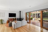 https://images.listonce.com.au/custom/160x/listings/26-fairdell-crescent-hurstbridge-vic-3099/698/01836698_img_06.jpg?57w0Xm5FWX0
