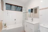 https://images.listonce.com.au/custom/160x/listings/26-fairdell-crescent-hurstbridge-vic-3099/698/01836698_img_12.jpg?AM94jGC6yT4