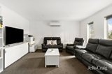 https://images.listonce.com.au/custom/160x/listings/26-hannah-avenue-hillside-vic-3037/766/01967766_img_05.jpg?eII3ljGB9sw