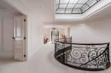 https://images.listonce.com.au/custom/160x/listings/26-hunter-road-camberwell-vic-3124/878/01905878_img_12.jpg?LVdrawCz75Q