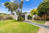 https://images.listonce.com.au/custom/160x/listings/26-johnstone-street-seaford-vic-3198/279/01769279_img_07.jpg?1UfnXo1N04I