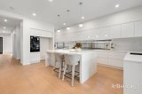https://images.listonce.com.au/custom/160x/listings/26-lechte-road-mount-waverley-vic-3149/865/01970865_img_11.jpg?Lt6TXow3jxM