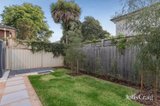 https://images.listonce.com.au/custom/160x/listings/26-maidstone-street-ringwood-vic-3134/774/01864774_img_15.jpg?o3OiiwgyhcI