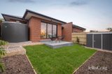 https://images.listonce.com.au/custom/160x/listings/26-margaret-avenue-bayswater-vic-3153/760/01927760_img_11.jpg?D0r9Y78U0I8