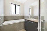 https://images.listonce.com.au/custom/160x/listings/26-marxsen-parade-lucas-vic-3350/535/01943535_img_10.jpg?HRVO_i0bjRo