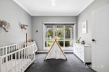 https://images.listonce.com.au/custom/160x/listings/26-mcmahons-road-glenlyon-vic-3461/955/01808955_img_11.jpg?UtatI7MMWhw