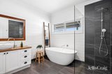 https://images.listonce.com.au/custom/160x/listings/26-mcmahons-road-glenlyon-vic-3461/955/01808955_img_12.jpg?0YPY_5wMxhI