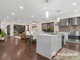 https://images.listonce.com.au/custom/160x/listings/26-norris-circuit-croydon-vic-3136/747/01525747_img_03.jpg?EP3uQtNpV9w