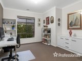 https://images.listonce.com.au/custom/160x/listings/26-norris-circuit-croydon-vic-3136/747/01525747_img_09.jpg?kQkOqb2WheI