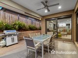 https://images.listonce.com.au/custom/160x/listings/26-norris-circuit-croydon-vic-3136/747/01525747_img_15.jpg?meAYFZ0i4Uk