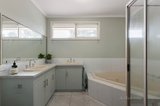 https://images.listonce.com.au/custom/160x/listings/26-ovata-close-yallambie-vic-3085/310/00890310_img_09.jpg?ShLp4Bc1Oc4