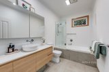 https://images.listonce.com.au/custom/160x/listings/26-paloma-street-bentleigh-east-vic-3165/276/01550276_img_11.jpg?MkX7VM8MvEY