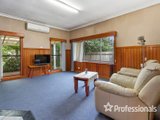 https://images.listonce.com.au/custom/160x/listings/26-parrs-road-croydon-vic-3136/826/01525826_img_03.jpg?SW6bfKlL_LI