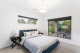 https://images.listonce.com.au/custom/160x/listings/26-penrose-street-box-hill-south-vic-3128/580/01594580_img_06.jpg?vensPPH5zv0