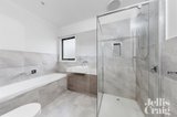 https://images.listonce.com.au/custom/160x/listings/26-ruby-street-balwyn-vic-3103/643/01721643_img_09.jpg?3xarnBevroE