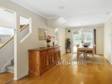 https://images.listonce.com.au/custom/160x/listings/26-shakespeare-avenue-mooroolbark-vic-3138/430/01013430_img_02.jpg?WHBXrtcic5A