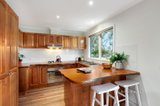 https://images.listonce.com.au/custom/160x/listings/26-sheffield-street-eltham-vic-3095/866/01070866_img_04.jpg?FIxrW0V57EI