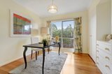 https://images.listonce.com.au/custom/160x/listings/26-simpson-drive-mount-waverley-vic-3149/710/00245710_img_06.jpg?Nt9xpWeb0SM